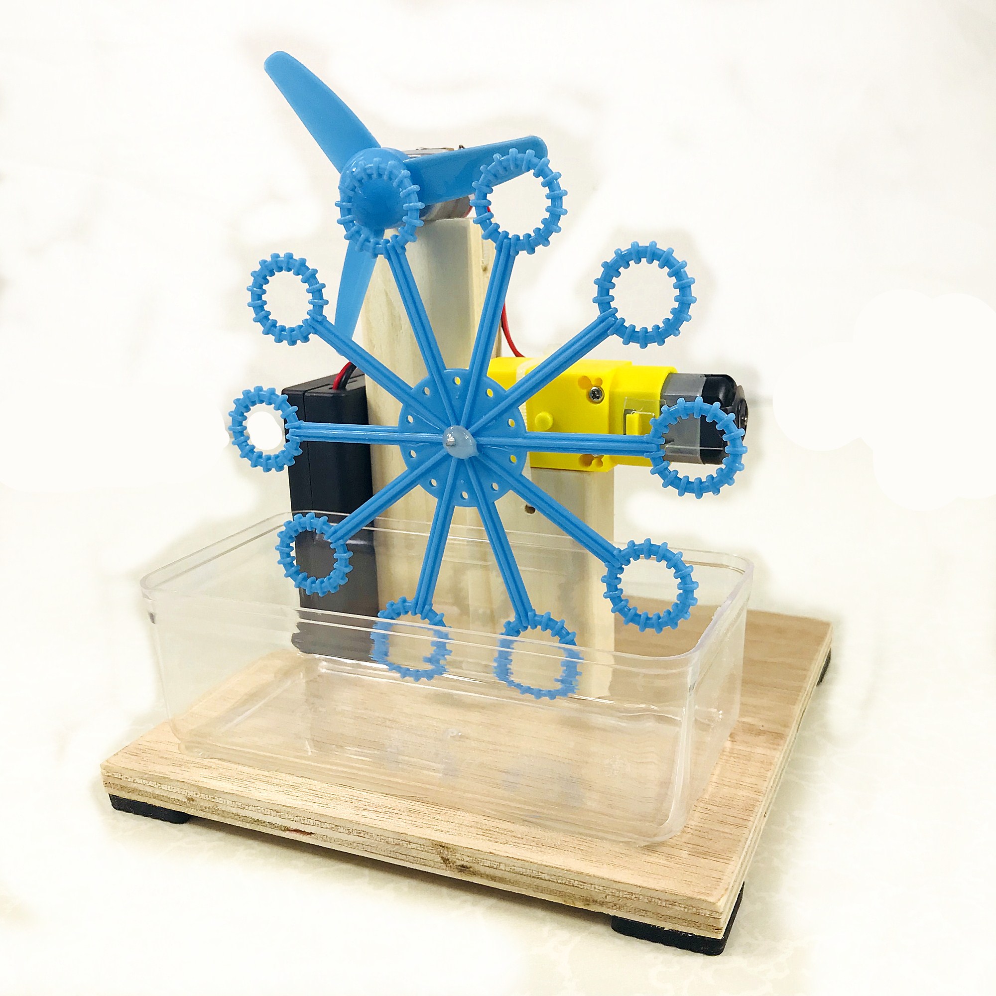 Science and technology small production gizmo Self-made bubble machine Primary school students creative handmade diy material science experiment toys