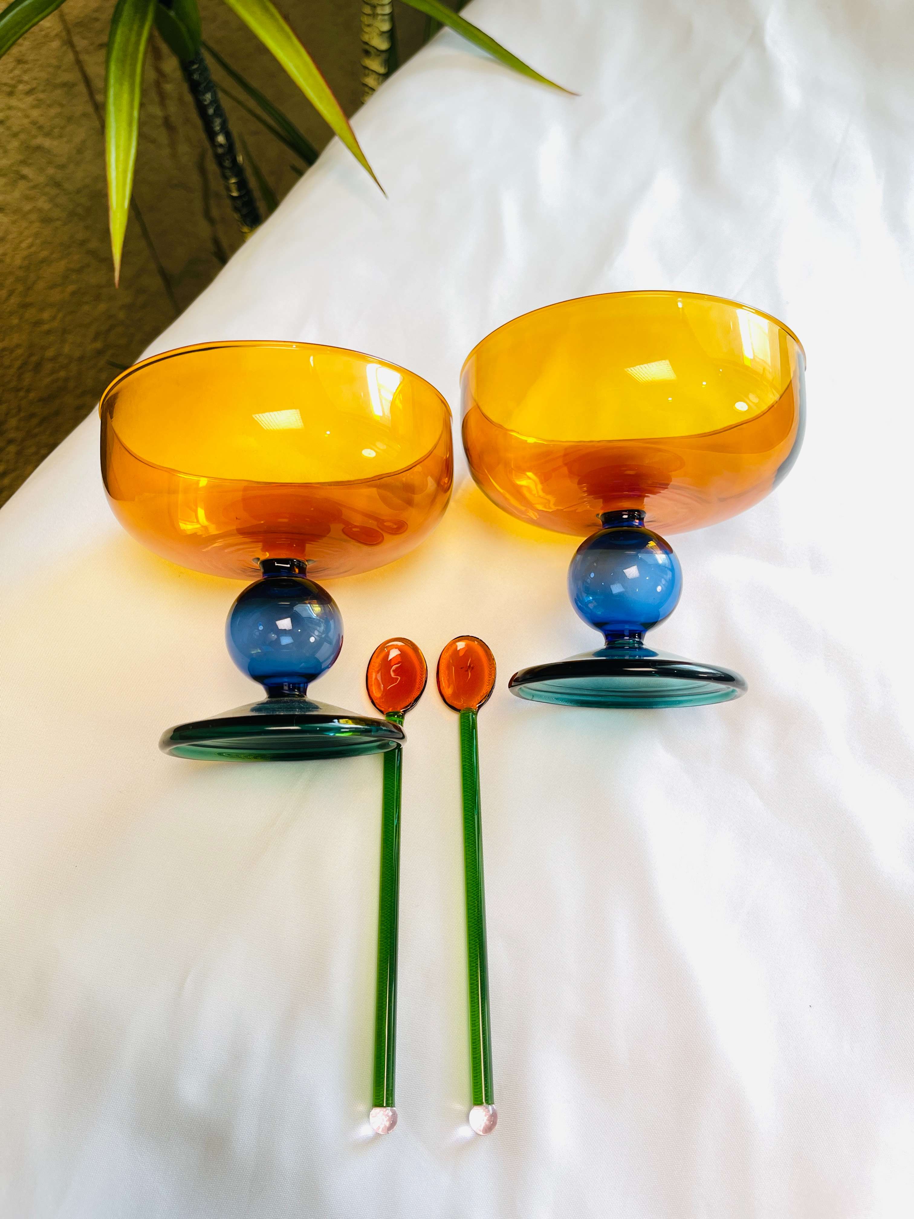 Juego de cuencos de postre de base alta de vidrio de borosilicato con diseño de bloqueo de color SQ_voghion.com