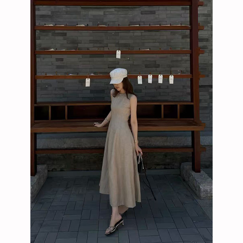 2026 Summer New Minimalist Old Money Style Fine Glitter Silver Thread High-End Linen Sleeveless Tailored Vest Long Dress for Women