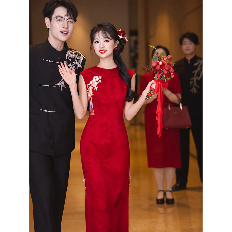 New Chinese-Style Qipao for Toasting, 2026 New Model, High-End Bridal Engagement and Wedding Dress, Burgundy Homecoming Dress