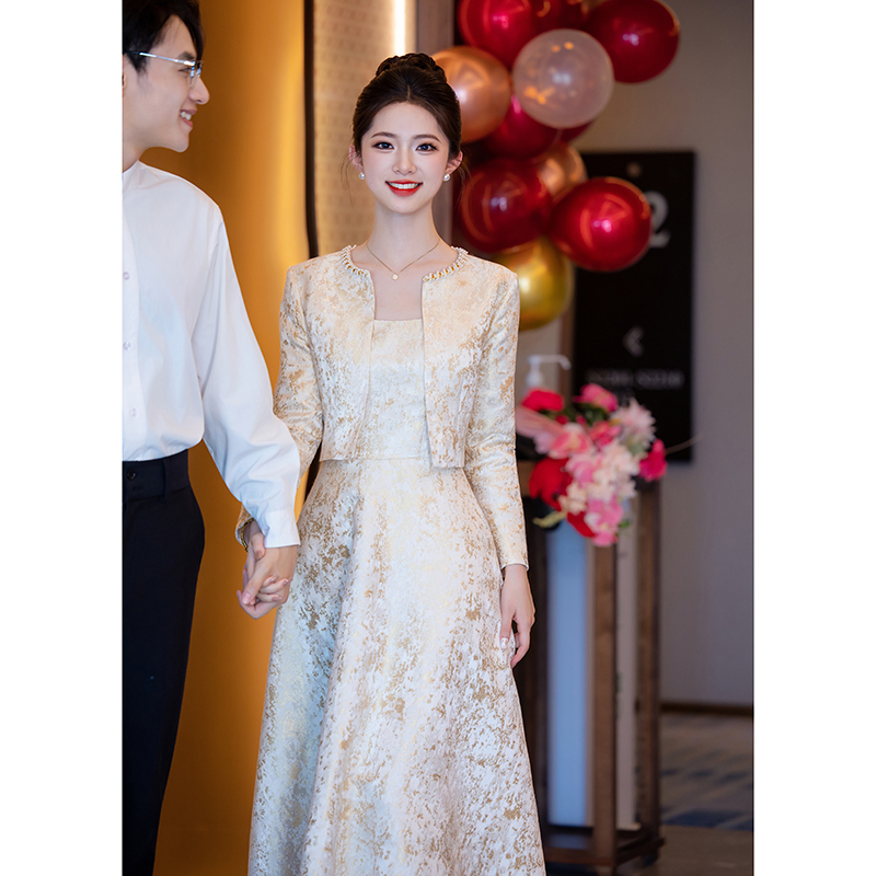 New Chinese-Style Engagement Dress for Women 2026 New Champagne Color Two-Piece Set Bride Wedding Day Casual Dress Toast Dress