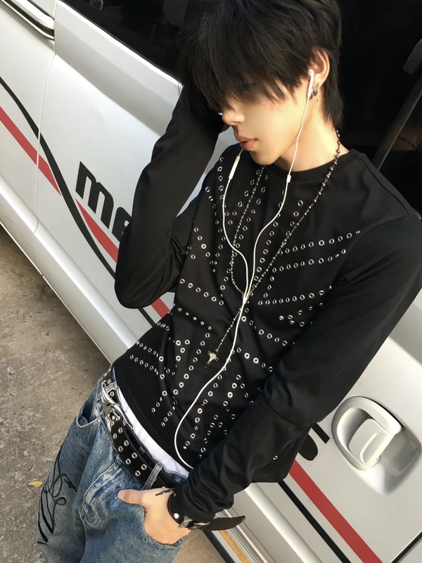 American Street Style Y2K Subculture Long-Sleeve T-Shirt for Men, Spring Studded Rhinestone Slim-Fit Inner Wear with a Sense of Design American Street Style Y2K Subculture Long-Sleeve T-Shirt for Men, Spring Studded Rhinestone Slim-Fit Inner Wear with a Sense of Design