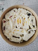 Hachitai Sunit Dairy Food Milk Skin Roll Inner Mongolia Specialty Fresh Milk Skin Roll Dried Fruit Sandwich Cheese Roll