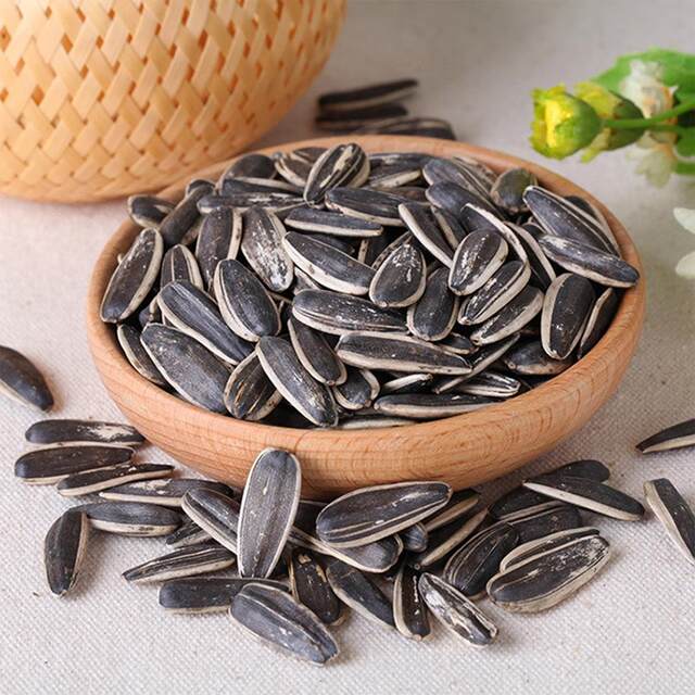 Zhenglin Sunflower Seeds Nuts and Snacks New Year's Goods 3A99+1 Sunflower Seeds 250g Leisure Snacks