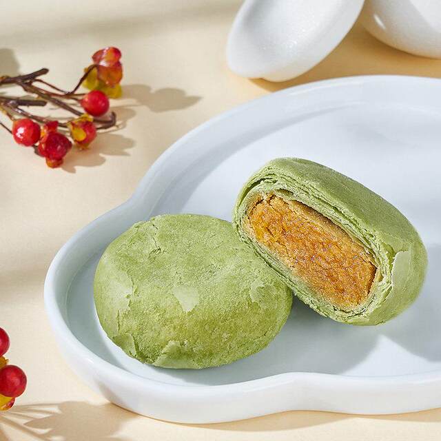 Old Hangzhou-Style Handmade Longjing Tea Pastry, a Hangzhou Specialty, Matcha Afternoon Tea Pastry