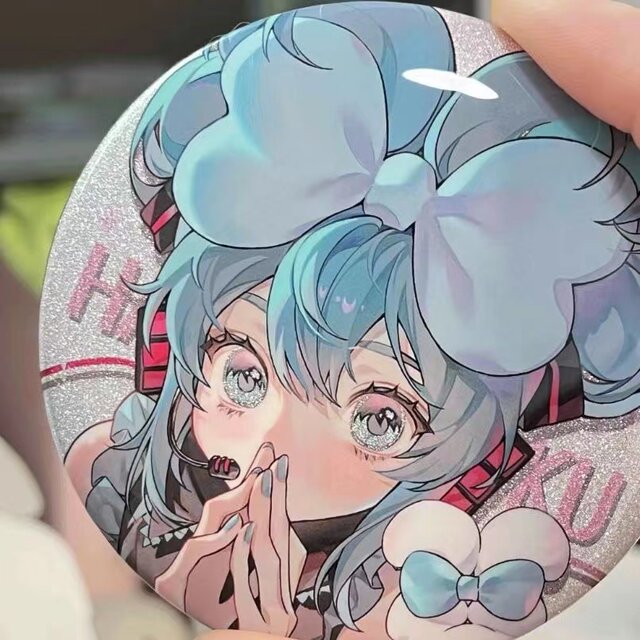 ປຶ້ມແດງນ້ອຍ Hatsune Miku's homemade peripheral doujin valley miku silver onion bar bar two-dimensional eating cereal badge