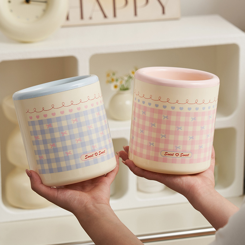 Cute Girly Desktop Trash Can, High Aesthetic Value, Small Storage Bin for Student Dormitory Desks, Wastebasket Without Lid
