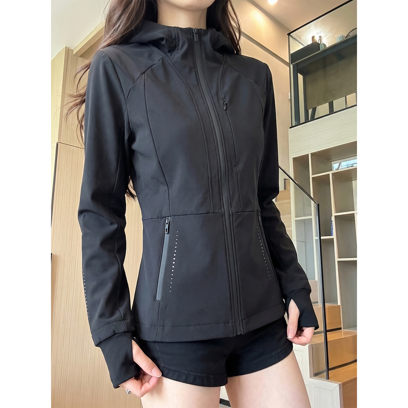 Black Softshell Jacket for Women, 2026 New Early Autumn Outdoor Slim-Fit Hooded Jacket, Suitable for Travel in Sichuan Black Softshell Jacket for Women, 2026 New Early Autumn Outdoor Slim-Fit Hooded Jacket, Suitable for Travel in Sichuan