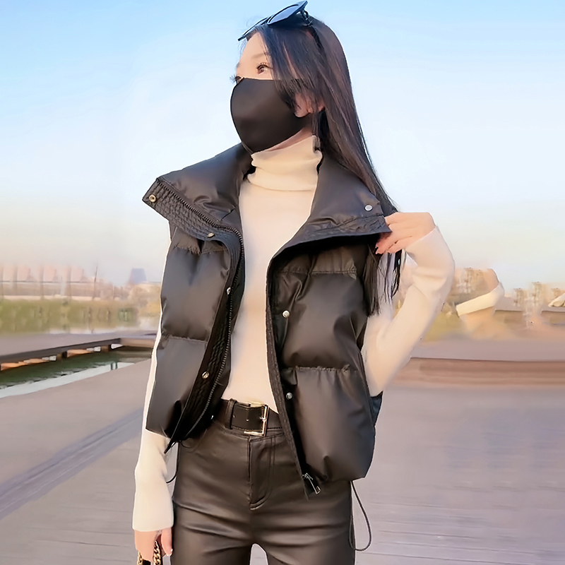 White Duck down Short Pu Leather down Vest for Women 2026 Autumn New Style Loose Outerwear for Petite Figures Vest Jacket
