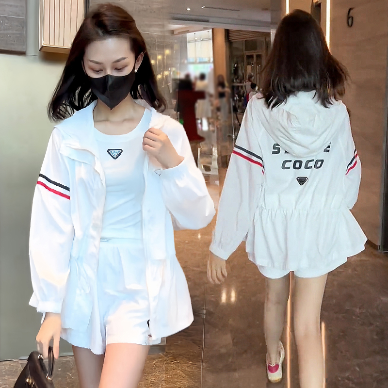 Sun Protection Jacket for Women, Thin Style, 2026 New Model, Loose Casual Drawstring, Color-Blocking Print, Hooded Windbreaker, Sun Protection Clothing