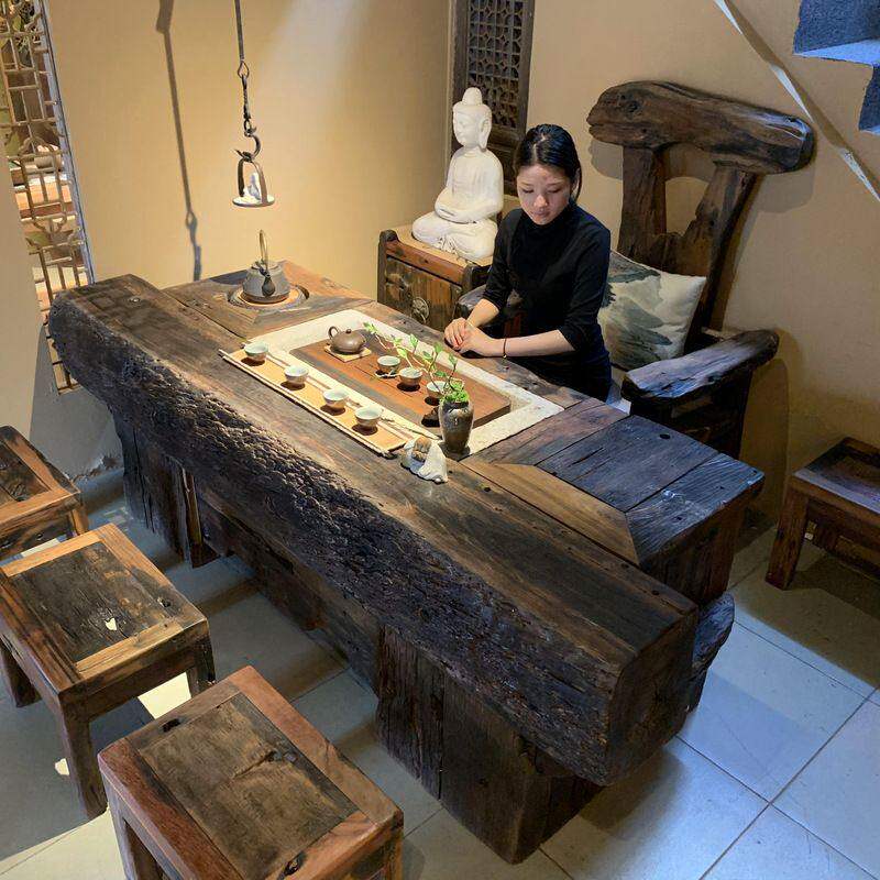 新中式功夫茶几有哪些特点？如何选择适合办公区的茶台?