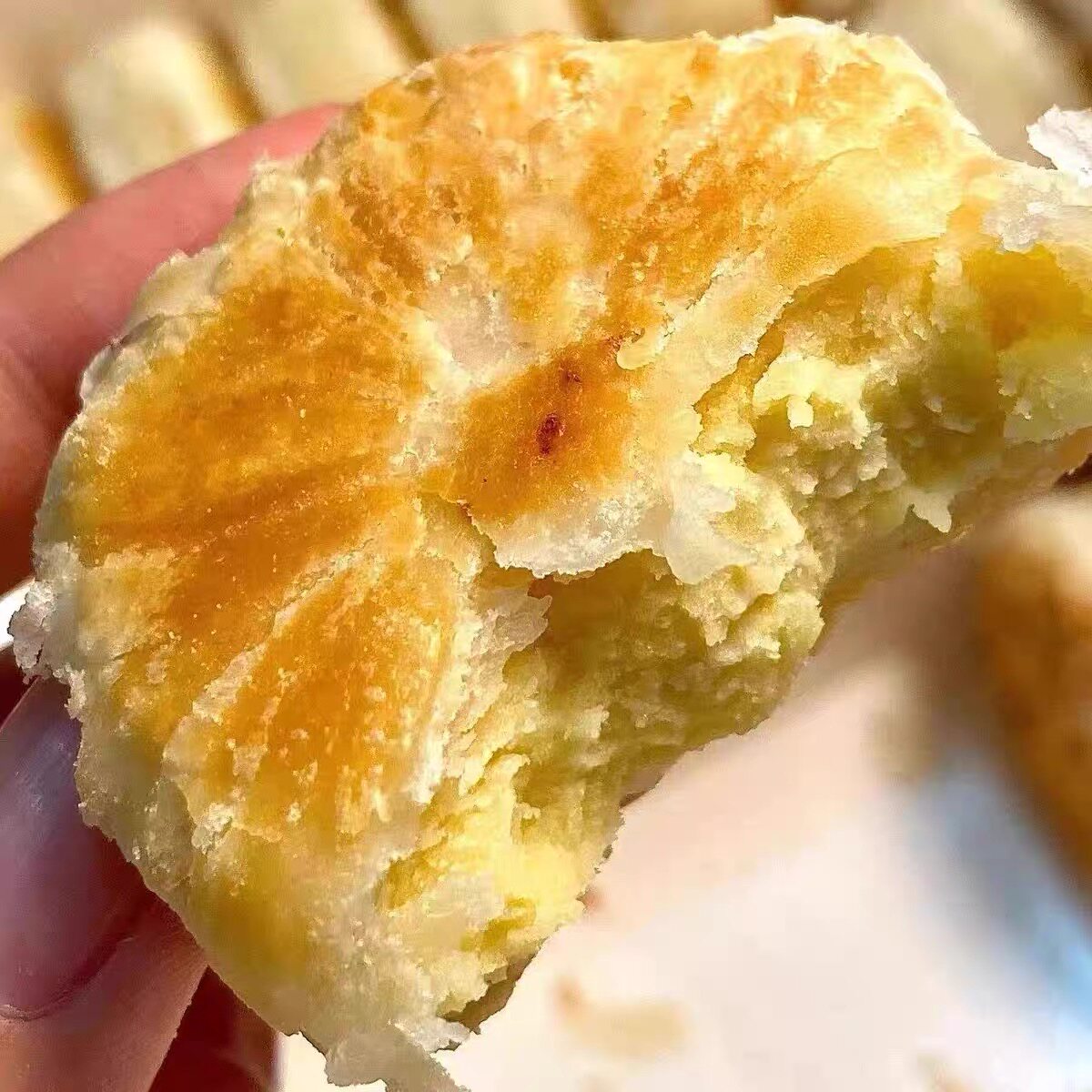 香酥板栗饼老式手工潮汕酥饼，如何挑选最正宗的传统茶点？