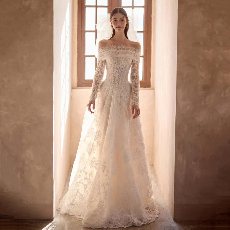 One-Shoulder Lace Light Wedding Dress 2026 New Model High-End Vintage Long-Sleeve French Style Bridal Gown Reception Dress One-Shoulder Lace Light Wedding Dress 2026 New Model High-End Vintage Long-Sleeve French Style Bridal Gown Reception Dress