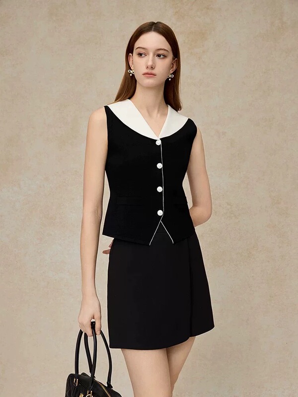 Mozosha's New 2026 Stylish Black and White Contrast Navy Collar Knitted Vest Sleeveless Top Mozosha's New 2026 Stylish Black and White Contrast Navy Collar Knitted Vest Sleeveless Top