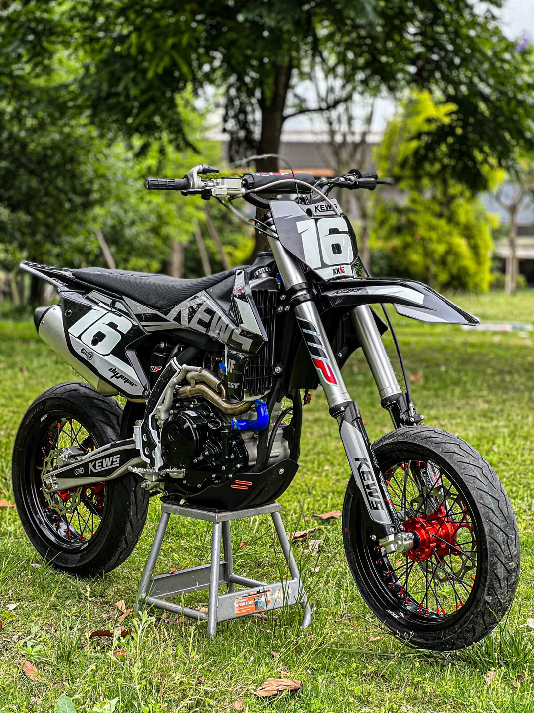 Внедорожный мотоцикл Bossier M5 Cheetah горная лесная дорога M1 внедорожник 300cc водяного охлаждения Yamaha Магician 250
