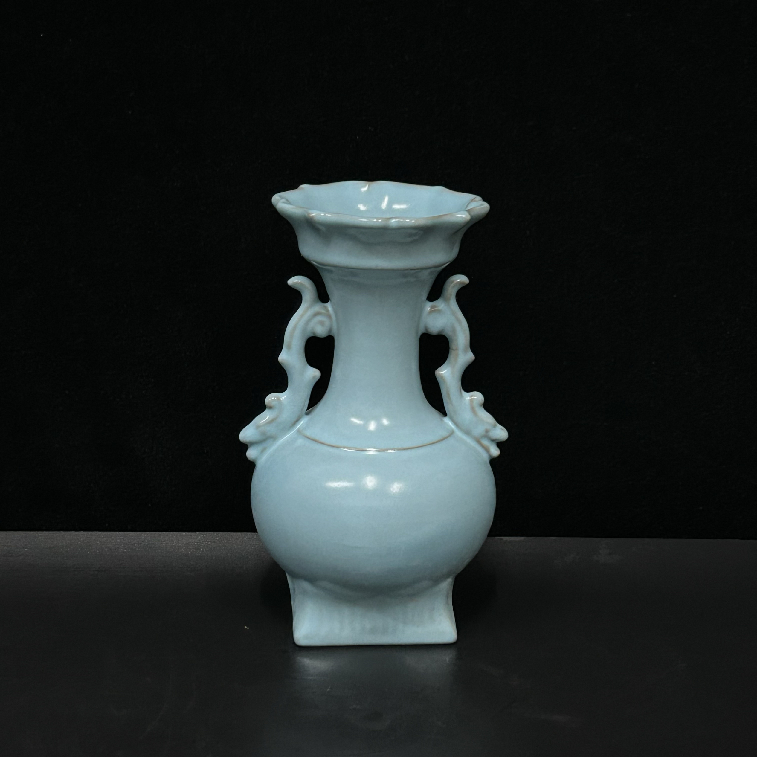 中国 汝窯 青磁 香炉 陶器 陶芸 香道具 仏具 官窯 青釉  猊香薫磁炉 中国 汝窯 青磁 香炉 陶器 陶芸 香道具 仏具 官窯 青釉 猊香薫磁炉