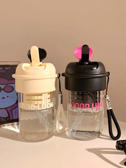 Einfacher Wasserbecher für Mädchen mit gutem Aussehen im Sommer 2025, neuer Stroh-Teelager-Büro, tragbarer Studenten-Glasbecher