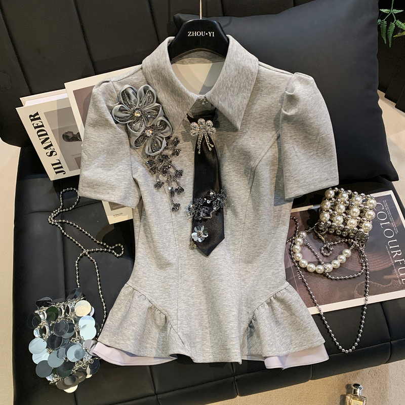 Zhouyi/Monday Gray Three-Dimensional Flower Rhinestone Tie Short-Sleeved Top 2026 Summer New Waist-Cinching T-Shirt Zhouyi/Monday Gray Three-Dimensional Flower Rhinestone Tie Short-Sleeved Top 2026 Summer New Waist-Cinching T-Shirt