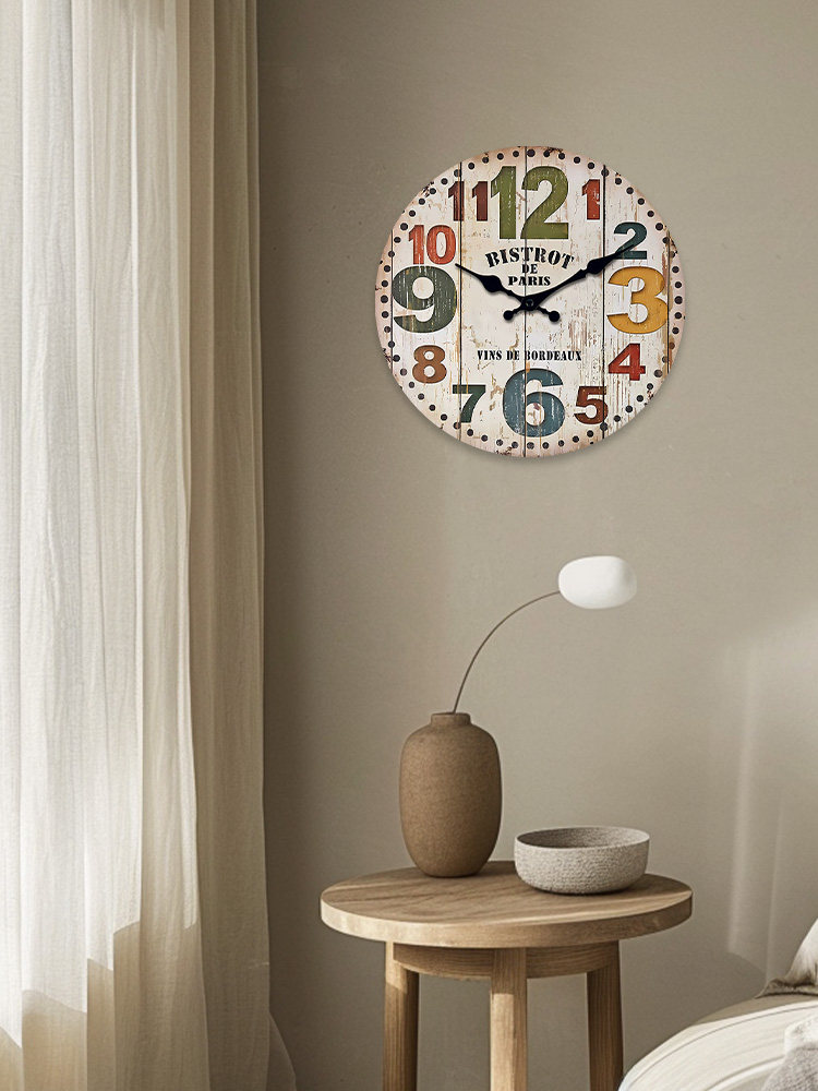 New American-Style Round Retro Wall Clock, Personalized, Silent, Fashionable, Creative Home Quartz Clock for Living Room and Dining Room Walls