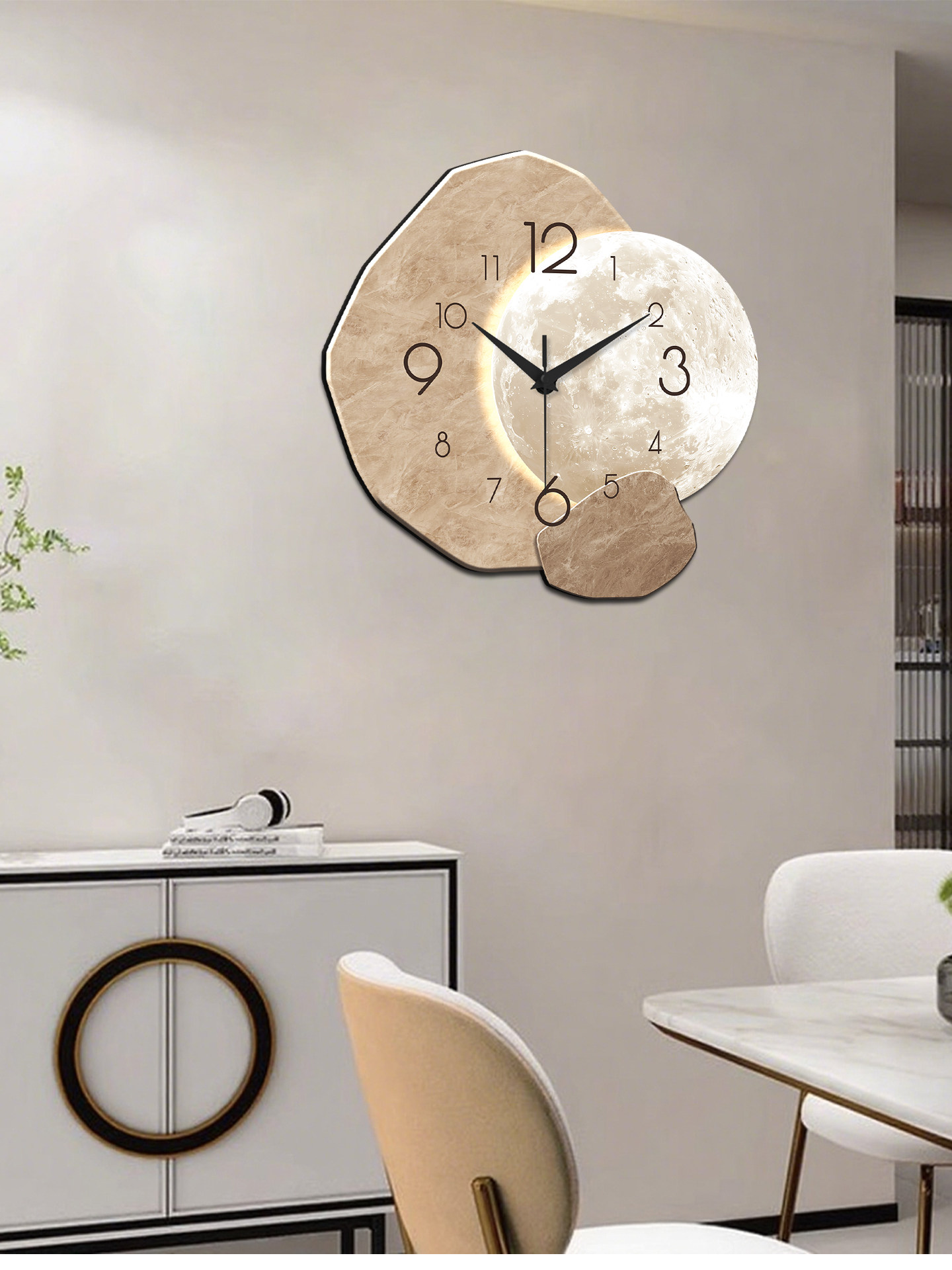 Clocks, Wall Clocks, Living Room, Light Luxury, High-End, Simple, Modern Clock, Wall-Mounted, 2026 New Model, High-End Feel, High-End Creative