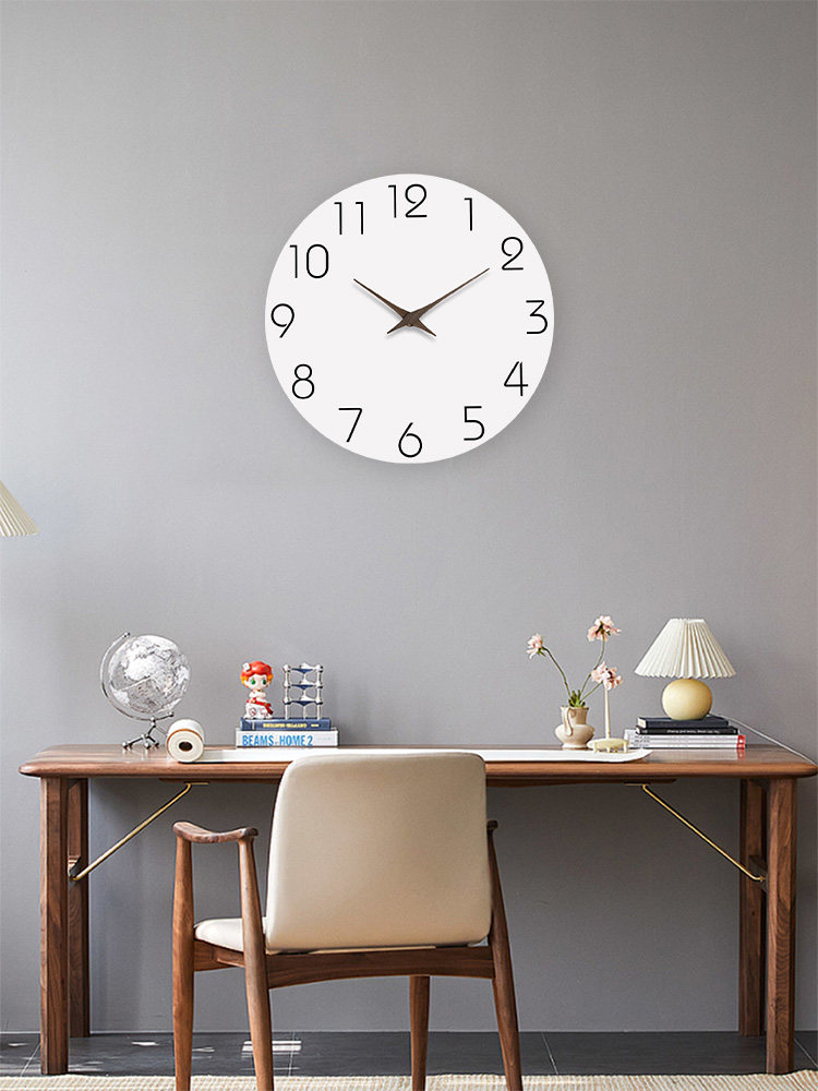 2026 New Stylish Living Room Trendy Wall Clock Creative Clock Simple Home Use No-Drill Silent Quartz Clock