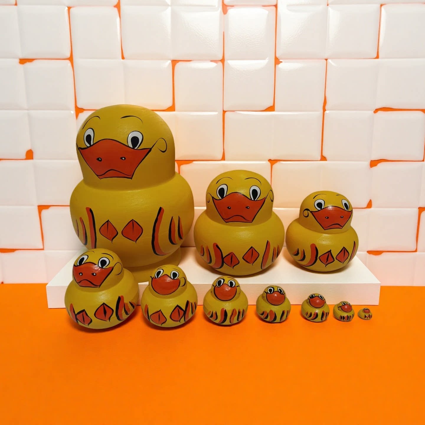 小さな黄色いアヒルのロシア製マトリョーシカ人形、10層の知育玩具、室内装飾品、工芸品、友人への贈り物など、無限のコレクション。