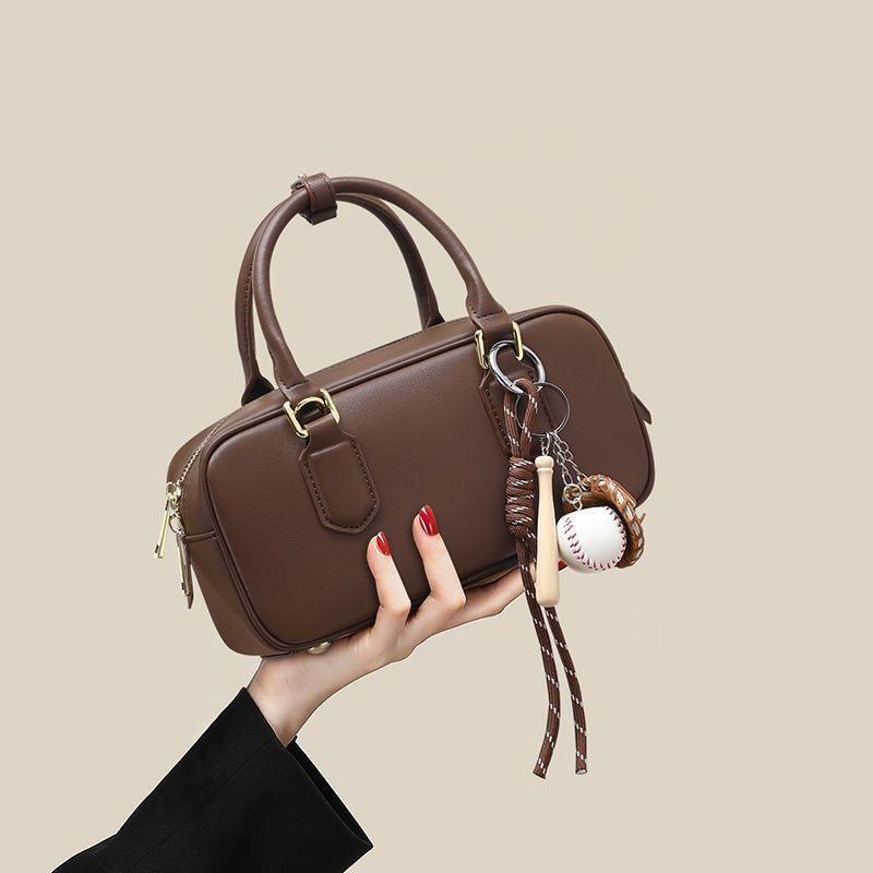 Beta Bag Small Bowling Bag Women's 2025 Autumn and Winter Niche Handbag Shoulder Crossbody Boston Bag Beta Bag Small Bowling Bag Women's 2025 Autumn and Winter Niche Handbag Shoulder Crossbody Boston Bag