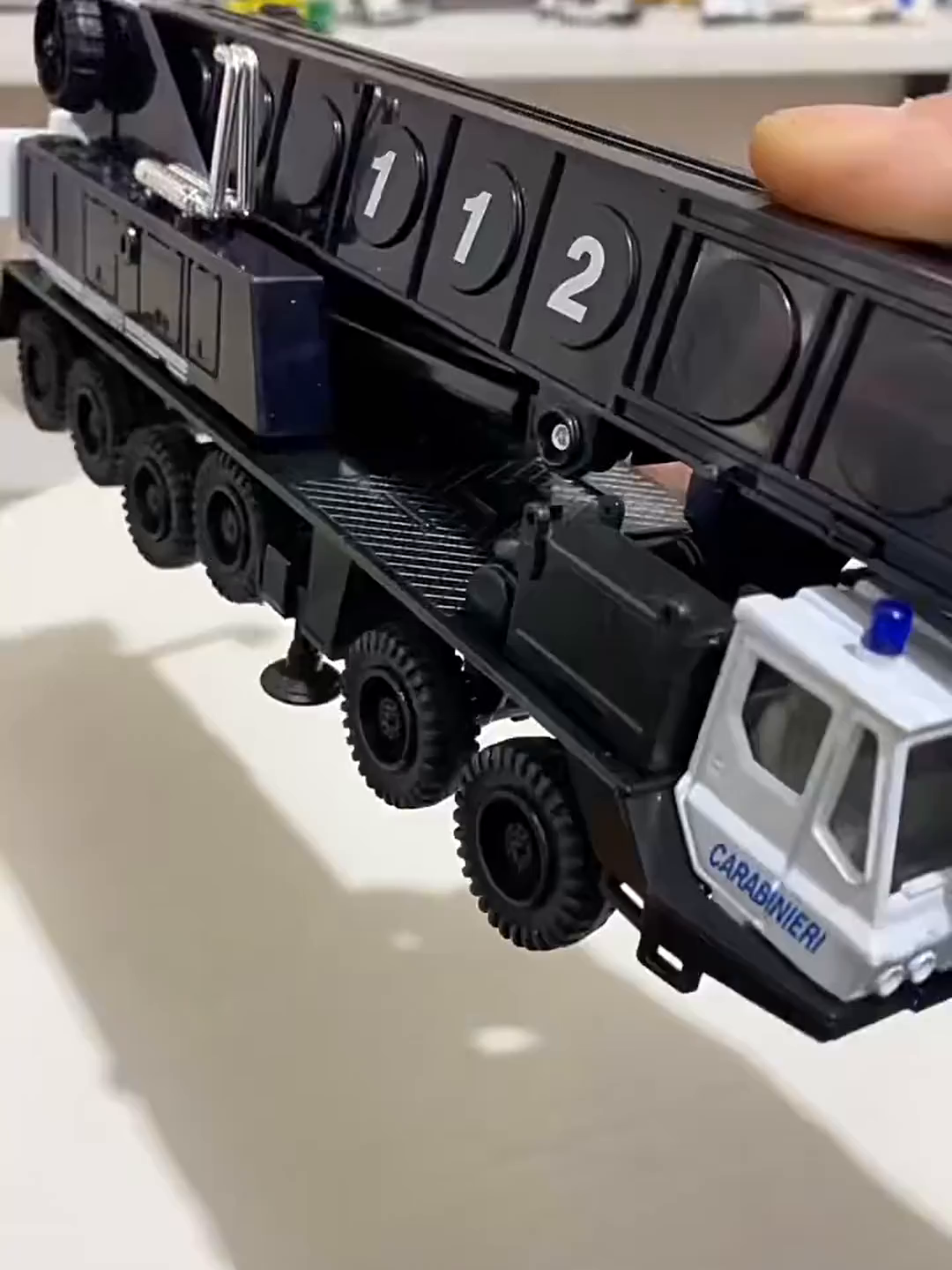 Technic，3 x 3 L形薄梁 - 黑色, image size:1080x1440