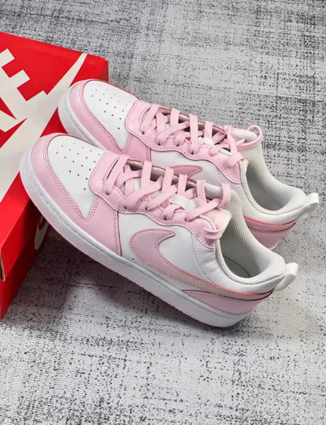 Кроссовки Nike Court BOROUGH LOW (GS) для молодежи спортивно-слегка casual низкие
