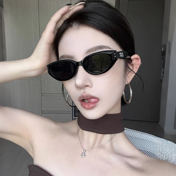 Retro Cat-Eye Sunglasses for Women 2025 New Style High-End Face-Slimming Anti-Uv Polarized Sun Protection Sunglasses