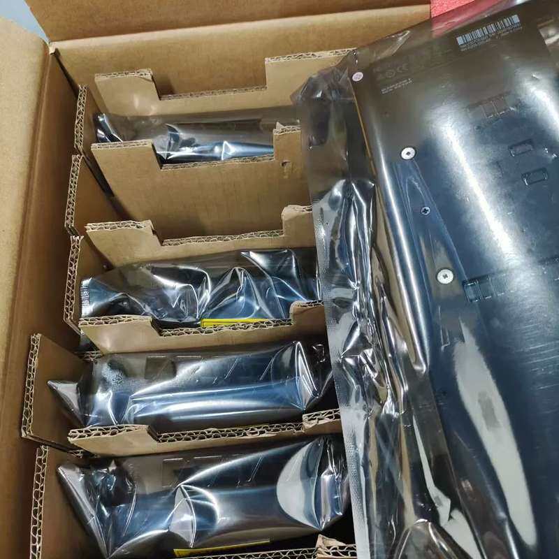 Видеокарта Tesla V100-P16-32GB в наличии, нераспечатанная (торг) Изображение 1