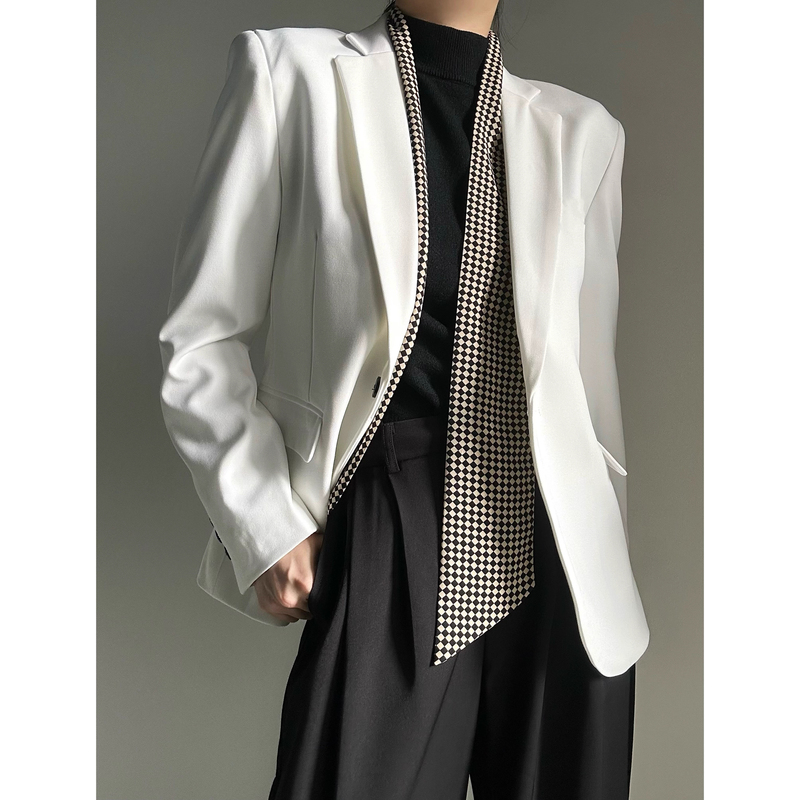 High-End White Casual Suit, Relaxed Fit, Youthful, Unisex Style, Cool and Minimalist, Unisex Dk Uniform Blazer