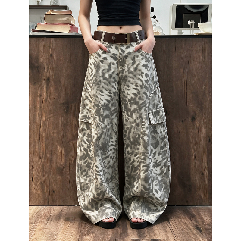 American Retro Leopard Print Wide-Leg Jeans for Women 2026 Autumn New Niche Style Super Stylish High-Waisted Slimming Scimitar Pants American Retro Leopard Print Wide-Leg Jeans for Women 2026 Autumn New Niche Style Super Stylish High-Waisted Slimming Scimitar Pants