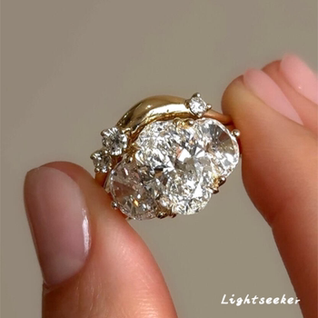 Explosive wave dot drill pigeon egg ring for women