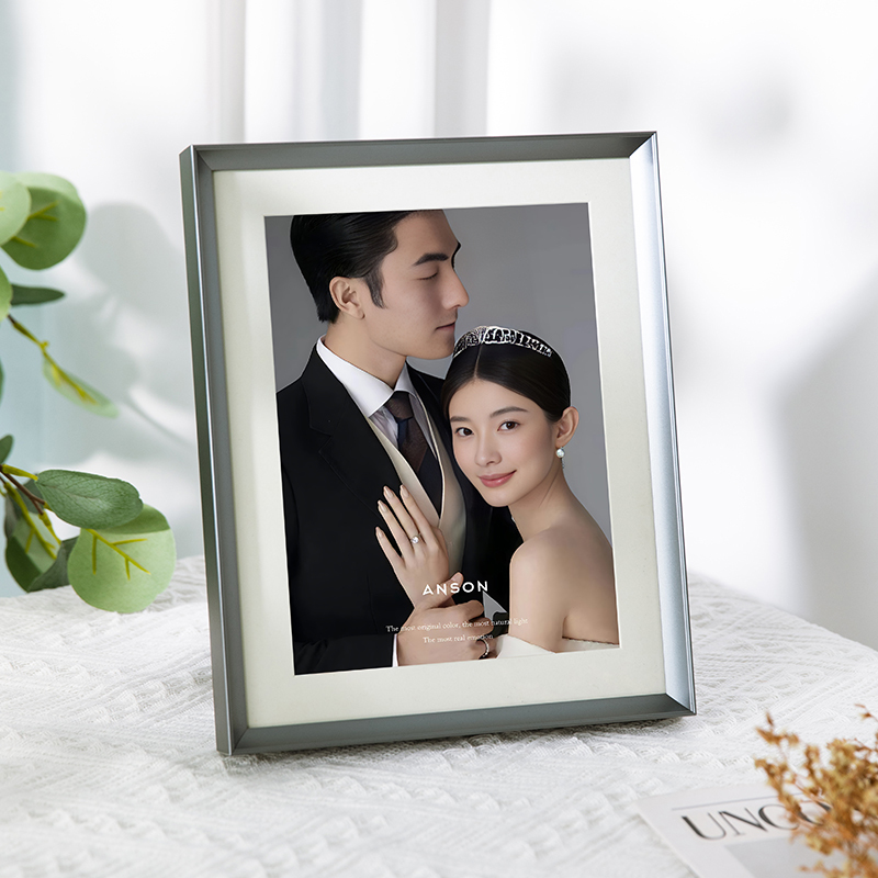 Wedding Photo Printing with Frame, High-End Narrow-Edge Metal Aluminum Alloy Frame for Wedding Photos and Family Portraits, Tabletop Display