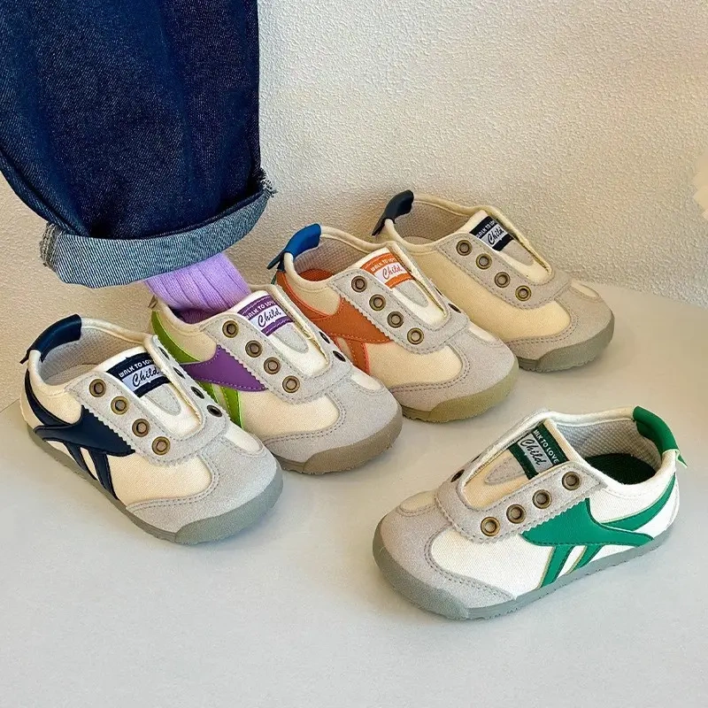Children's Canvas Shoes, New Spring and Autumn Models, Soft-Soled Casual Sneakers for Boys and Girls, Kindergarten Indoor Shoes, Baby Forrest Gump Shoes Children's Canvas Shoes, New Spring and Autumn Models, Soft-Soled Casual Sneakers for Boys and Girls, Kindergarten Indoor Shoes, Baby Forrest Gump Shoes