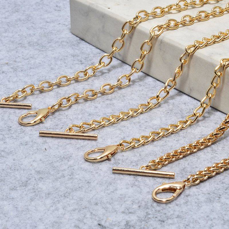 Small Chain, Fine Metal Chain with Accessories, Mini Wallet for Children's Bags, Hand-Held Crossbody Chain with Single Buckle