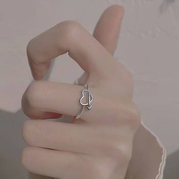 925 Silver Hollow Heart Ring for Women, Light Luxury Niche Heart-Shaped Single Ring, Friendship Ring for Besties