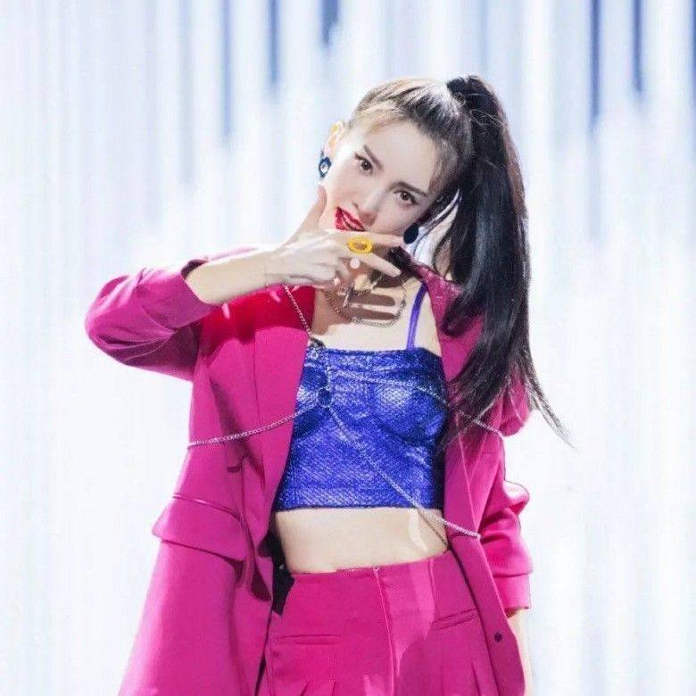 Spring Buckle Clavicle Chain for Children and Adults, Street Dance Back Chain, Hip-Hop Waist Chain, Chest Chain, Wang Yibo Style Round Ring Chain