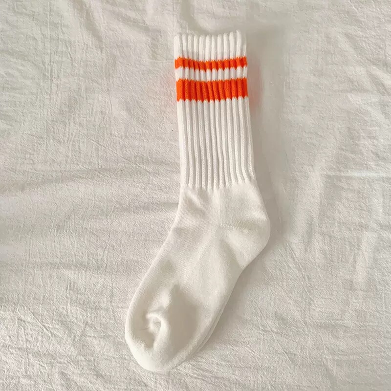 Thawanda Men's and Women's Striped Mid-Calf Cotton Socks Thawanda Men's and Women's Striped Mid-Calf Cotton Socks