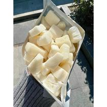 Coconut crispy chunks Coconut crispy chunks Dried coconut chunks Roasted dry coconut crispy fruit Coconut meat chunks Dried fruit snacks