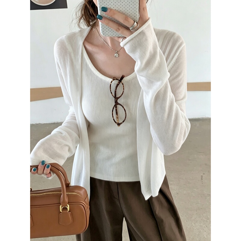 White Simple and Relaxed Korean-Style Soft Long-Sleeve Knit Cardigan for Women, Early Autumn Thin Coat, Sun Protection Outerwear