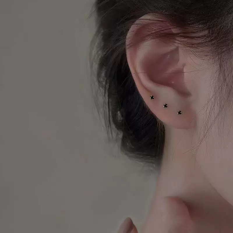 夏繁尘 Sophisticated small earrings, silver 925 sample