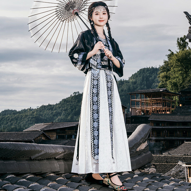 Женский костюм Xinguizhou Miao, 56 костюмов этнических меньшинств, для взрослых, для девочек из Мяоцзян, для фотосессии в Мяочжае