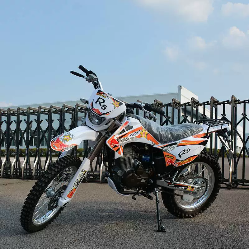 Новый внедорожный мотоцикл CQR250CC водяное охлаждение Leng Zongshen двигатель ADV национальная четырехэлектрическая аэрозольной канистры на карте