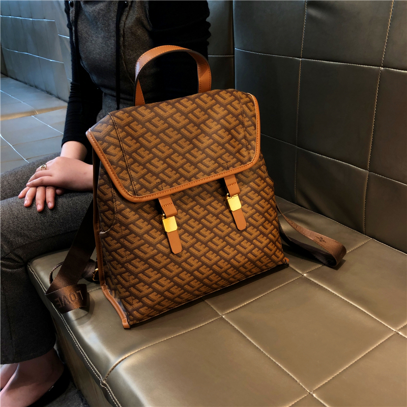 Hong Kong Brand High-Quality Backpack Trendy 2026 New Fashion Large-Capacity Handbag Commuter Laptop Bag