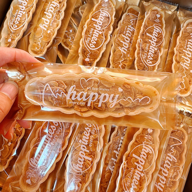 Handmade Caramel Almond Crispy Glutinous Rice Boat Snacks, Small Leaf-Shaped Nut Crisps, Popular Internet Snacks