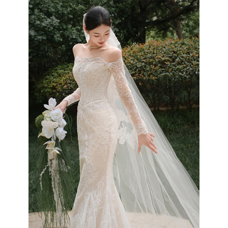 French-Style Off-The-Shoulder Light Wedding Dress with High-Quality Lace, Vintage Forest Style, Fishtail Reception Dress French-Style Off-The-Shoulder Light Wedding Dress with High-Quality Lace, Vintage Forest Style, Fishtail Reception Dress