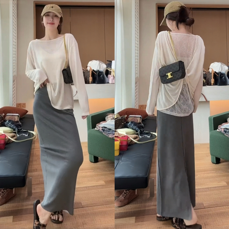 A Complete Set of Korean-Style Fashionable and Casual Summer Outfits That Reduce Age, Including a Back-Cutout Sun-Protective Long-Sleeved T-Shirt and a Skirt Set