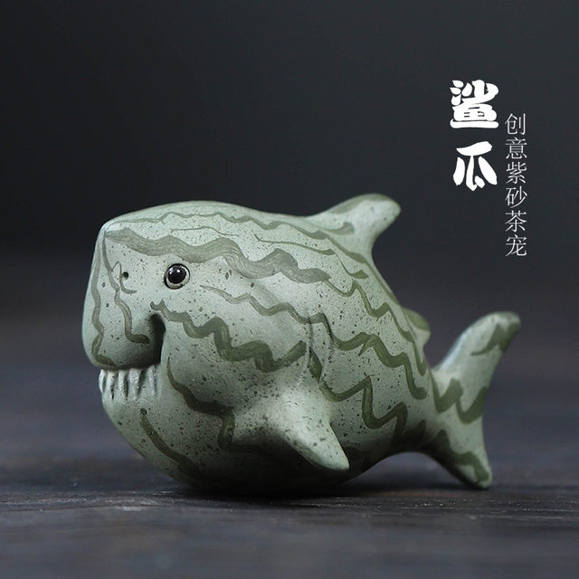 Creative handmade purple sand tea pet, small shark melon, watermelon, shark ornaments, tea tray, desktop decorations, exquisite tea sets